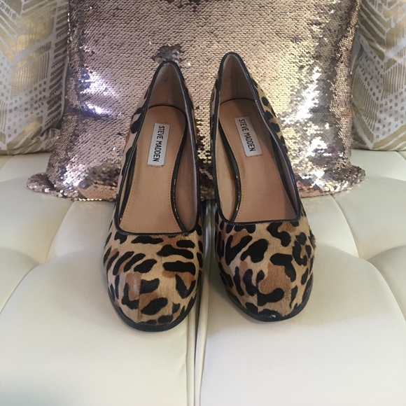 Steve Madden Leopard Print Heels - Picture 2 of 8